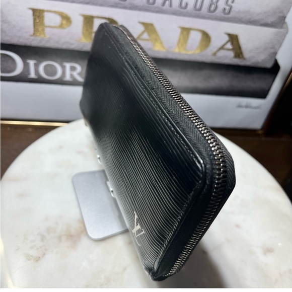 Louis Vuitton Epi rare zippy long wallet black and cream/ white wash GUC - Picture 7 of 17